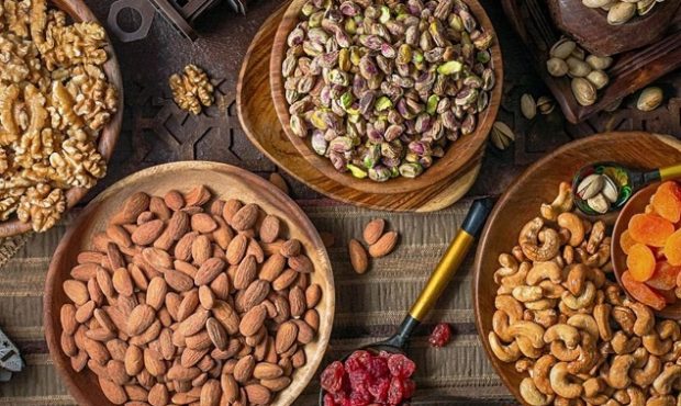 افزایش قیمت آجیل شب یلدا؛ دولت پاسخگوست یا بازار آزاد؟ افزایش قیمت آجیل شب یلدا؛ دولت پاسخگوست یا بازار آزاد؟