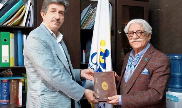 تجلیل جنجالی از کاظمیدینان؛ پاسخ دیرهنگام به سالها بیتوجهی؟ تجلیل جنجالی از کاظمیدینان؛ پاسخ دیرهنگام به سالها بیتوجهی؟