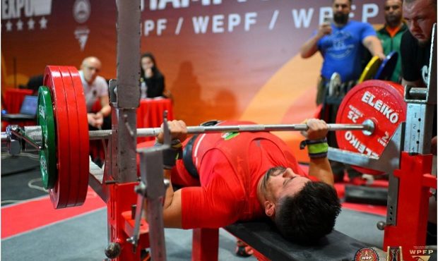 قهرمانی که از یک شهرستان برخاست